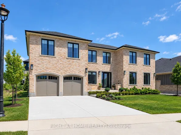 372 Manhattan Dr, London, ON N6K 0L5