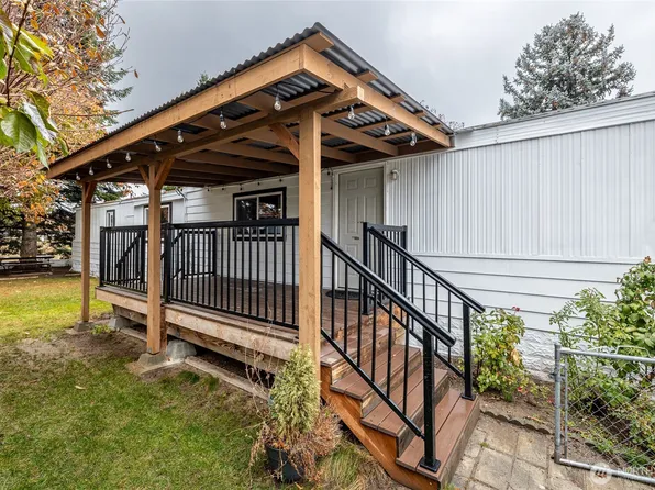 211 Pace Drive #16, East Wenatchee, WA 98802