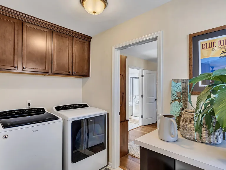 111 Martello Rd — Photo 33