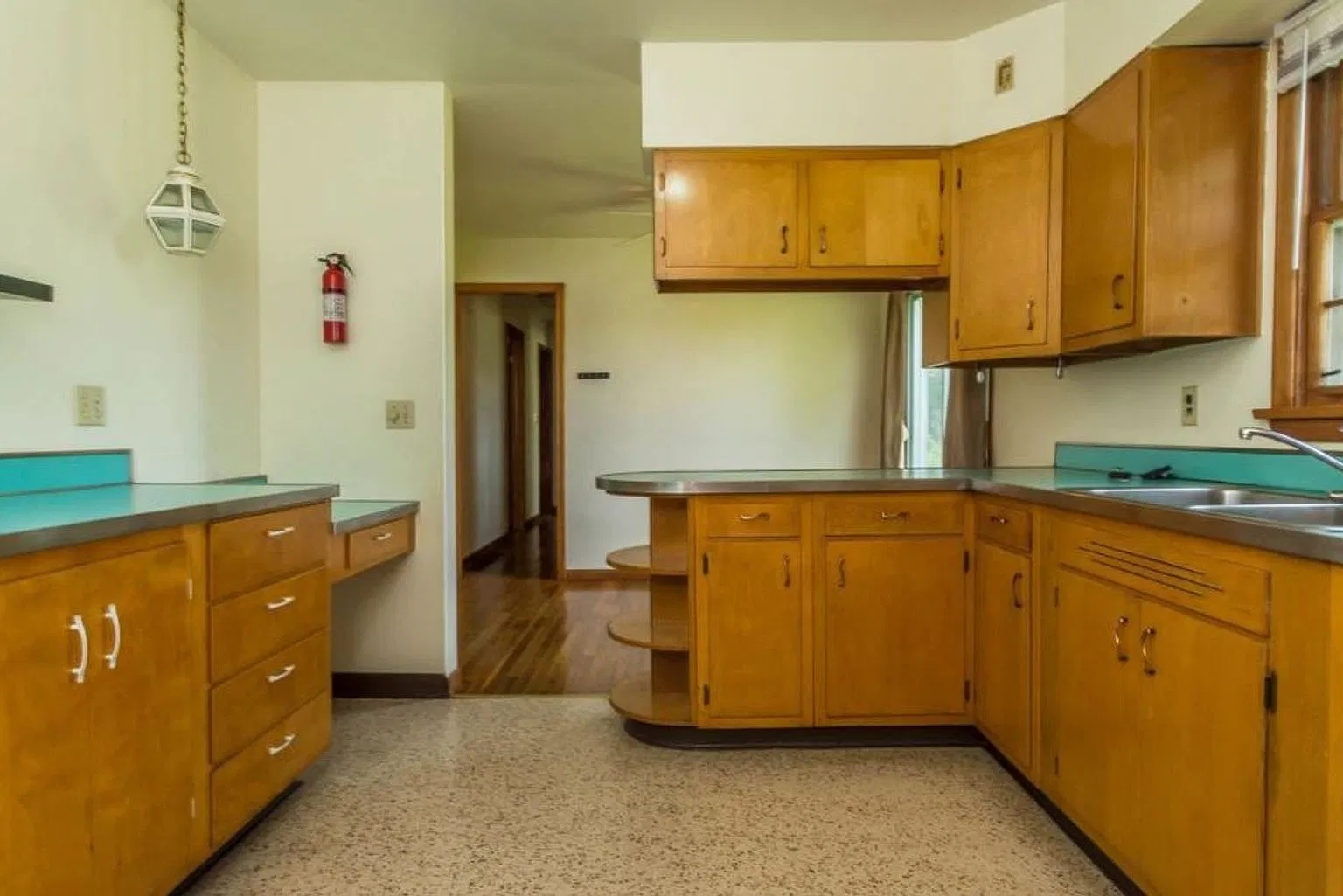 3bd, 2 ba available August 2027! — Photo 4