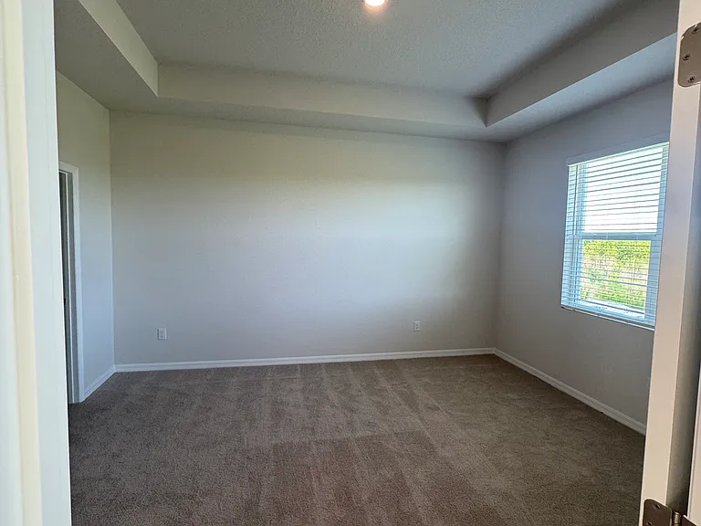 808 157th Ct E — Photo 7