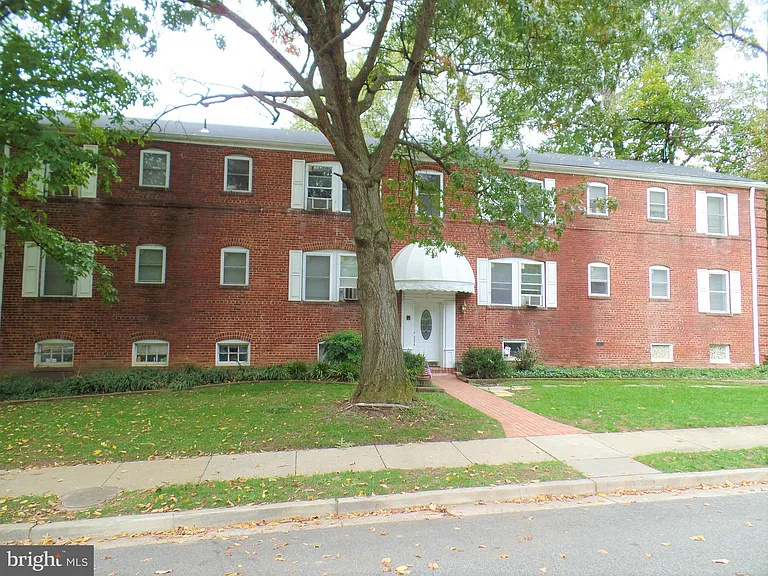 1400 N Kenilworth St #4 — Photo 1