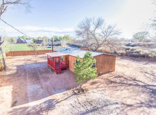 236 Kings Ln, Corrales, NM 87048