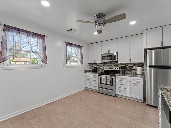 4th image of 780 Meade Ln