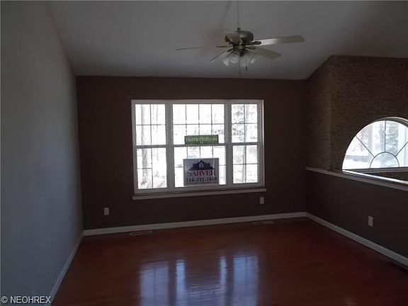 3rd image of 12555 Burton Heights Blvd