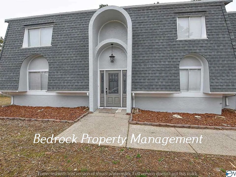 1st image of 2008 Woodmore Dr SE