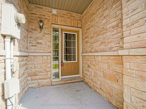 5th image of 15 Blunden Rd