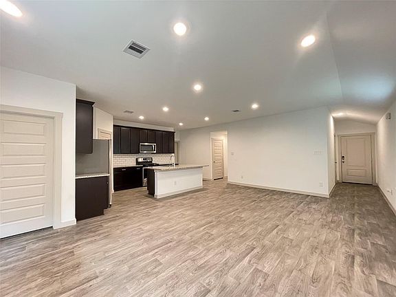 3rd image of 8107 Sugar Cane Ln