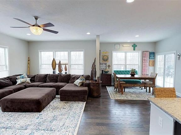 5th image of 6753 Majestic Oaks Dr