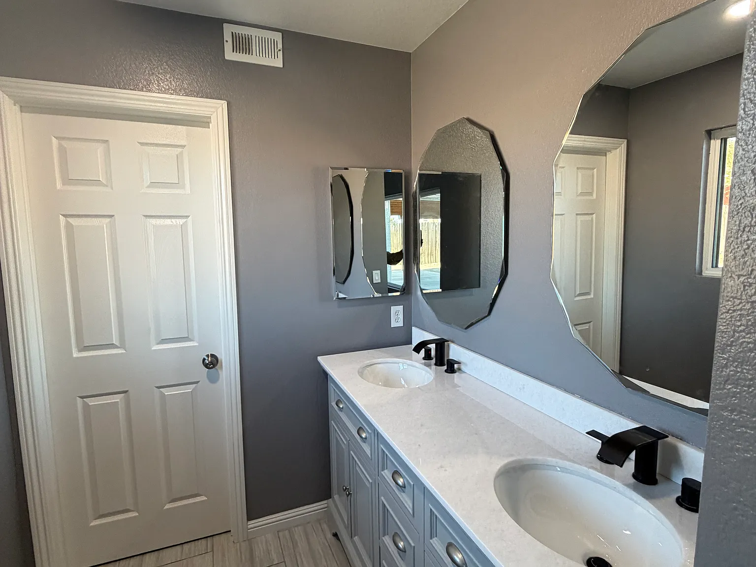 4 bed, 1520 sqft, $3,500 — Photo 2