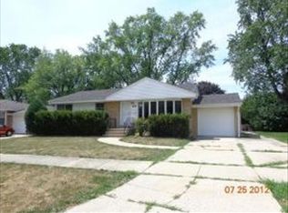 218 S Illinois Dr, Arlington Heights, IL