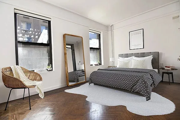 Rented by Bohemia Realty Group | media 12