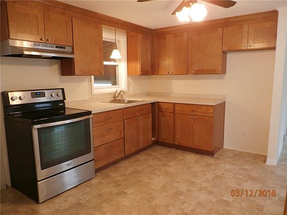 2nd image of 21 Hillcrest Dr