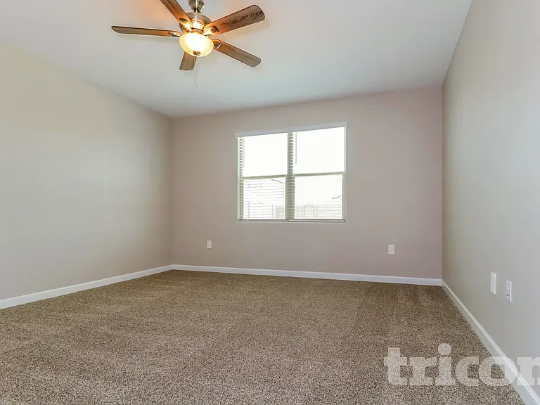 30361 W Crittenden Ln — Photo 7