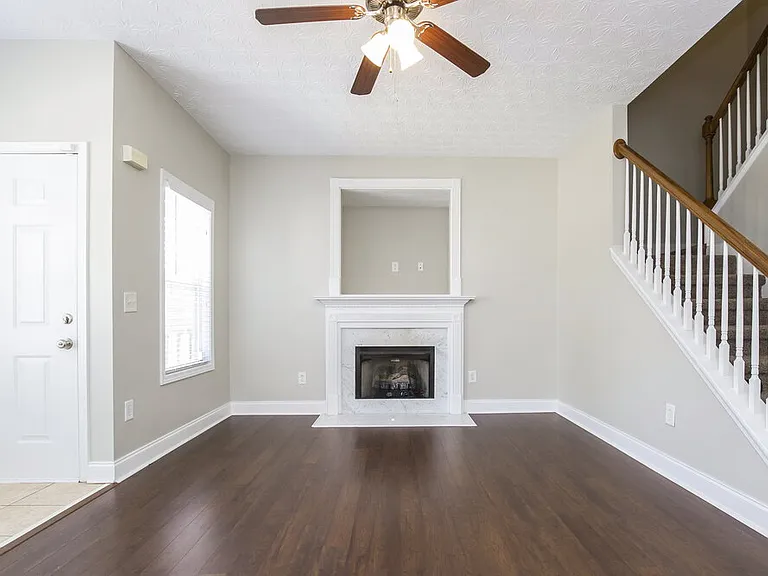 206 Providence Rd — Photo 2