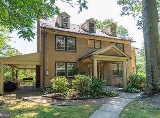 100 Hewett Rd, Wyncote, PA 19095