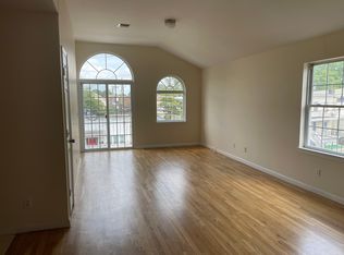 117 Fulton Ave APT 1, Jersey City, NJ 07305