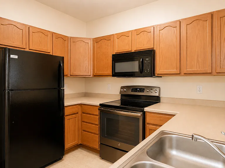 Stratford Place Luxury Apartments — Photo 26