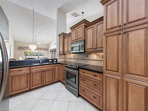 2nd image of 2900 W Crown Pointe Blvd #12-2