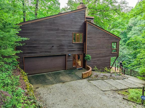 2nd image of 3177 N Russell Rd