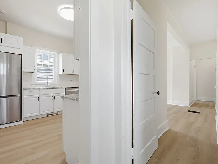 84 Sherwood Pl #1 — Photo 10