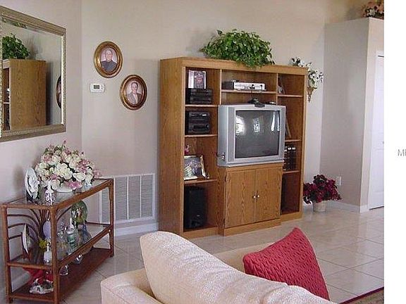 4th image of 25210 Ormond Ct