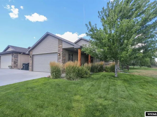 74 Gardenia St, Casper, WY 82604