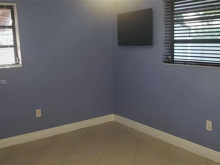 8351 Johnson St — Photo 7