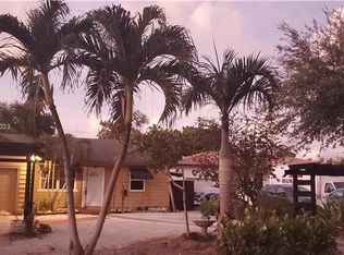 2459 Jackson St, Hollywood, FL 33020