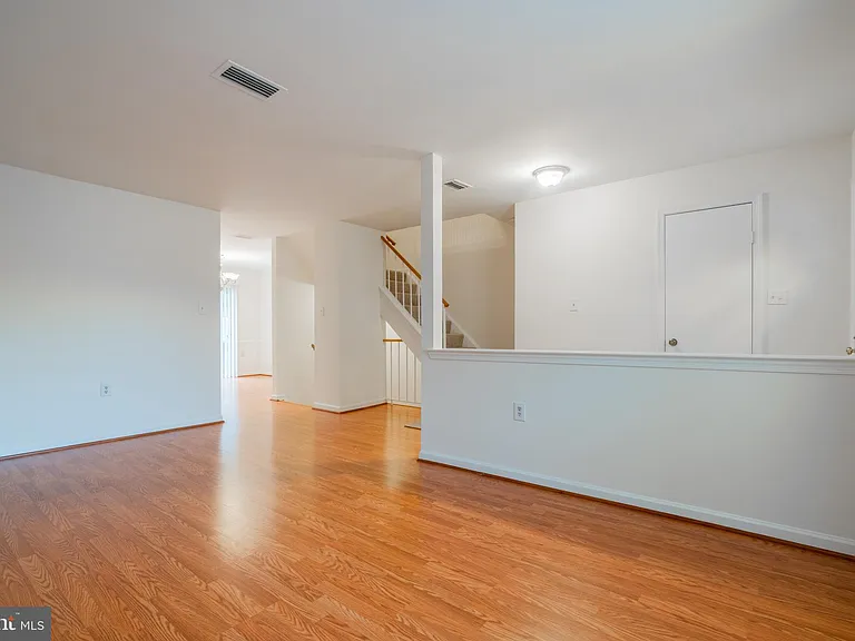 14167 Royal Oak Ln — Photo 7