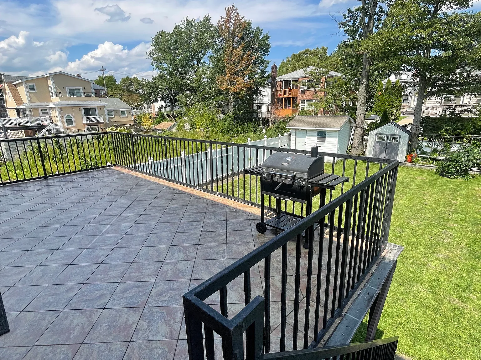 3 bed, 1100 sqft, $3,500 — Photo 1