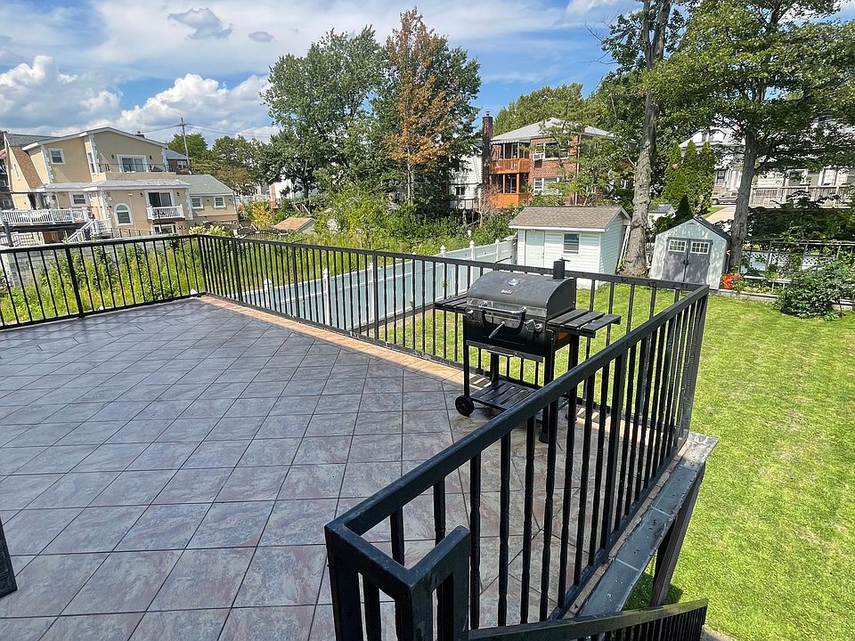 1st image of 3137 Waterbury Ave Floor 1