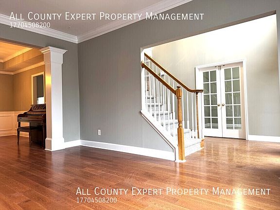 4th image of 120 Rexford Ln