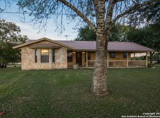 873 N Santa Clara Rd, Marion, TX 78124