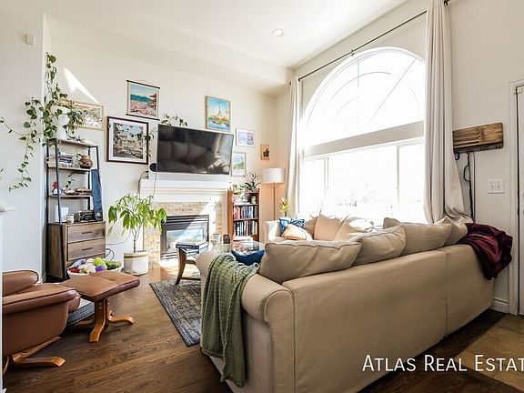 2nd image of 8199 Welby Rd APT 1105