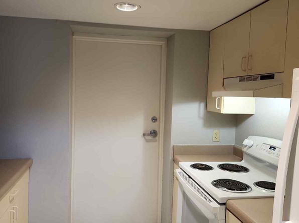 163-165 W Huron St #107