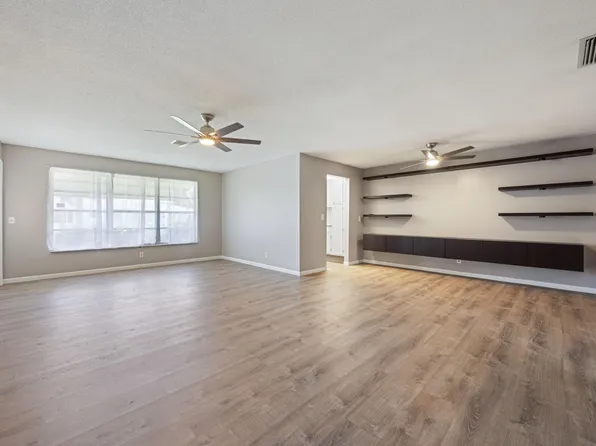 355 Main Boulevard #C, Boynton Beach, FL 33435