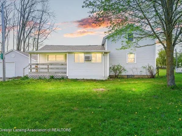 5178 Bell Oak Rd, Webberville, MI 48892