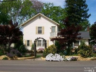 707 Grove St, Healdsburg, CA, 95448
