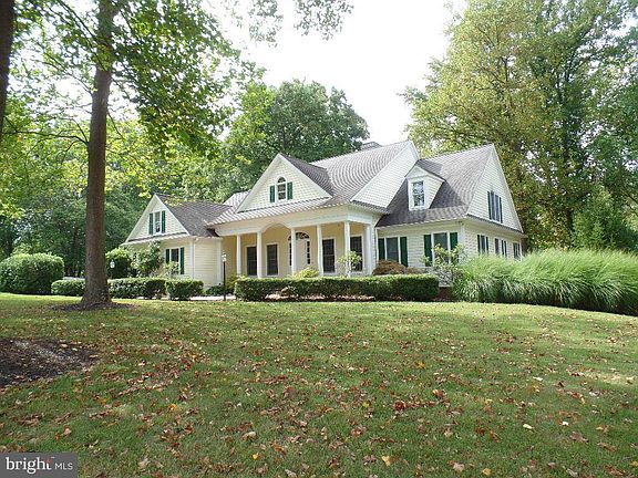 2nd image of 1120 William Way