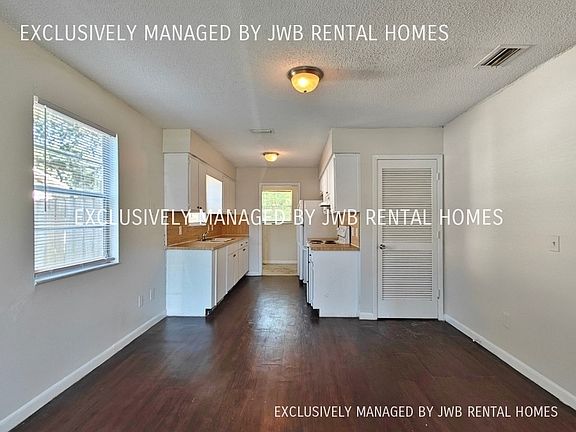 3rd image of 8667 Buttercup St