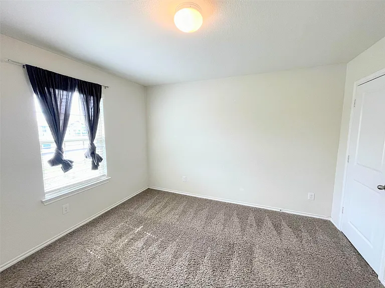 808 Community Way — Photo 17