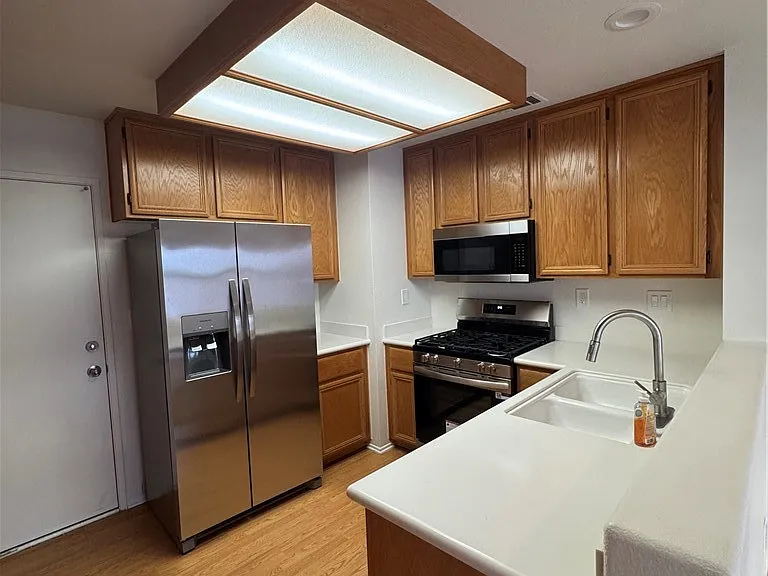 14870 Clementine Ct — Photo 18