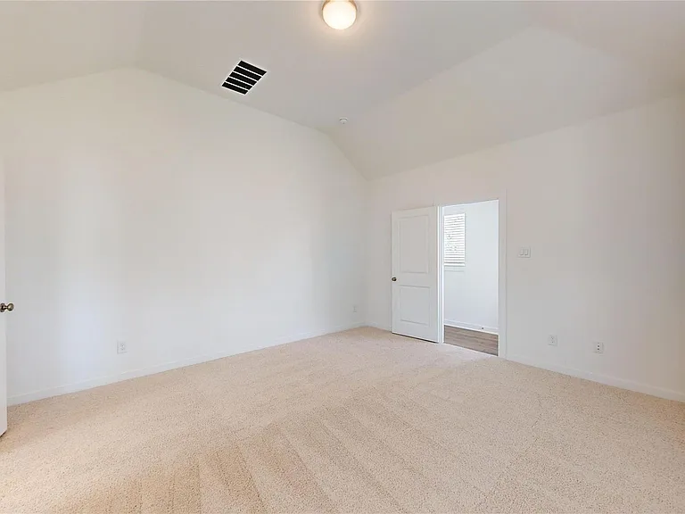 570 Sand Branch Dr — Photo 13