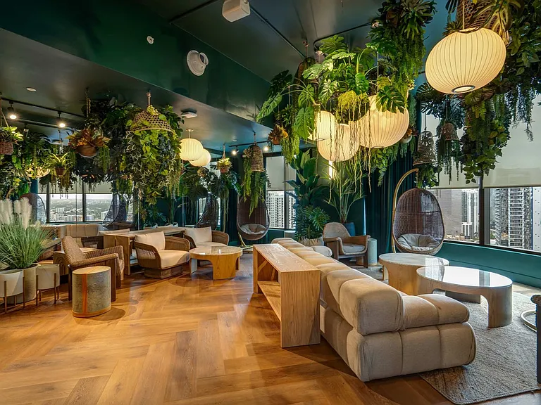 Building's Lounge