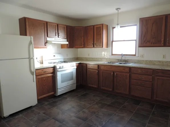 802 N College Ave, Warrensburg, MO 64093