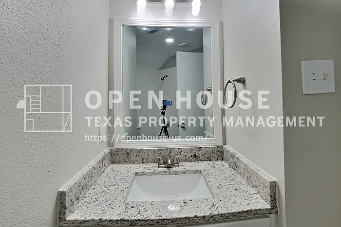 1314 Buchans Dr — Photo 17