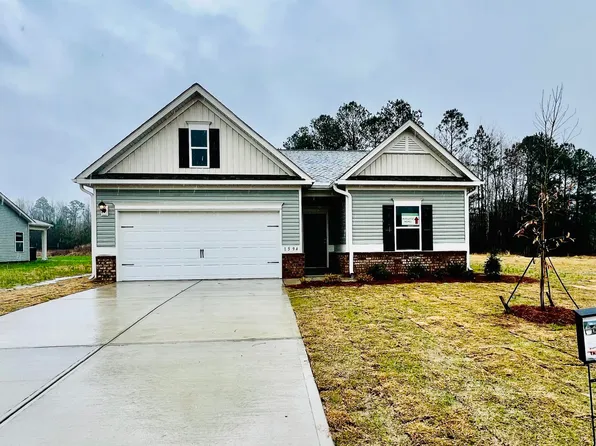 1594 Old Barn Rd, Fayetteville, NC 28312