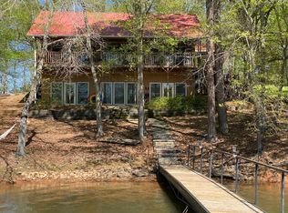 260 Currahee Pl, Toccoa, GA 30577