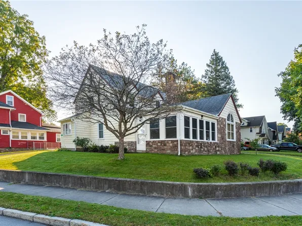 1433 Chili Ave, Rochester, NY 14624
